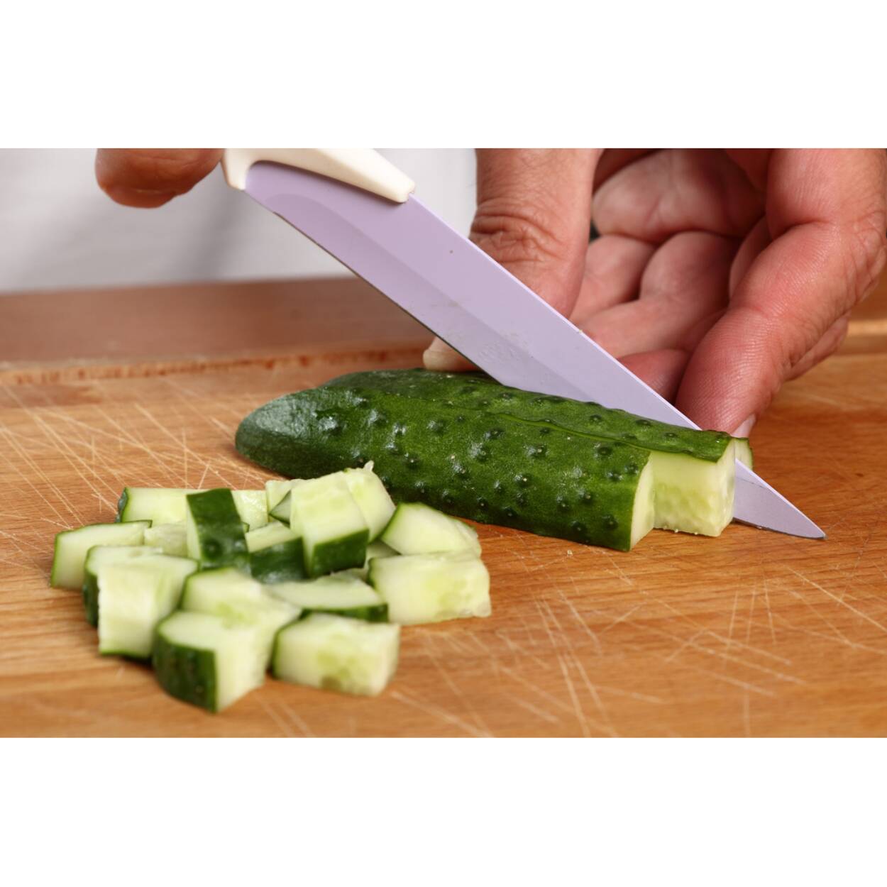 English vocabulary with pictures - Cooking verbs  - Dicing cucumbers