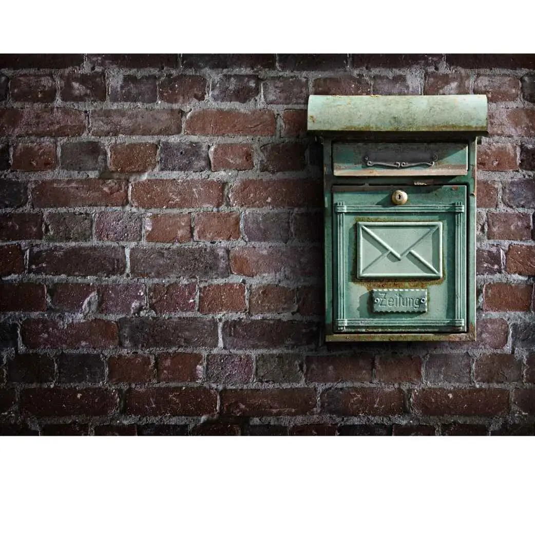 English vocabulary with pictures - Parts of a house - Mailbox